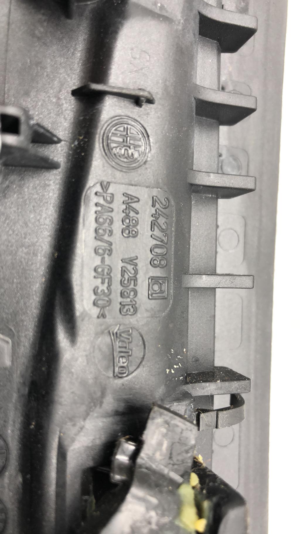 Maniglia portiera posteriore sinistra ALFA ROMEO GIULIETTA 2 PHASE 1 Diésel - 1
