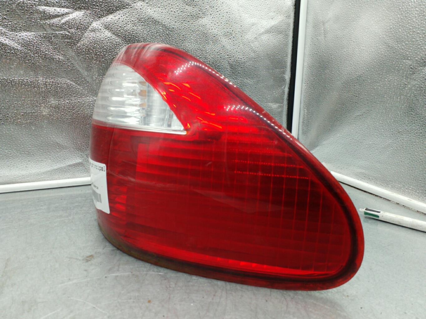 Fanale posteriore principale destro (luci) MAZDA 626 4 PHASE 2 Gasolina - 1