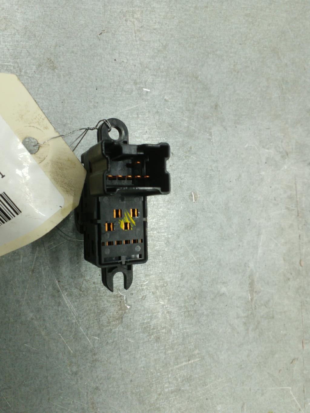 Interruttore lavacristalli posteriore destro NISSAN QASHQAI 1 PHASE 1 Diésel - 1