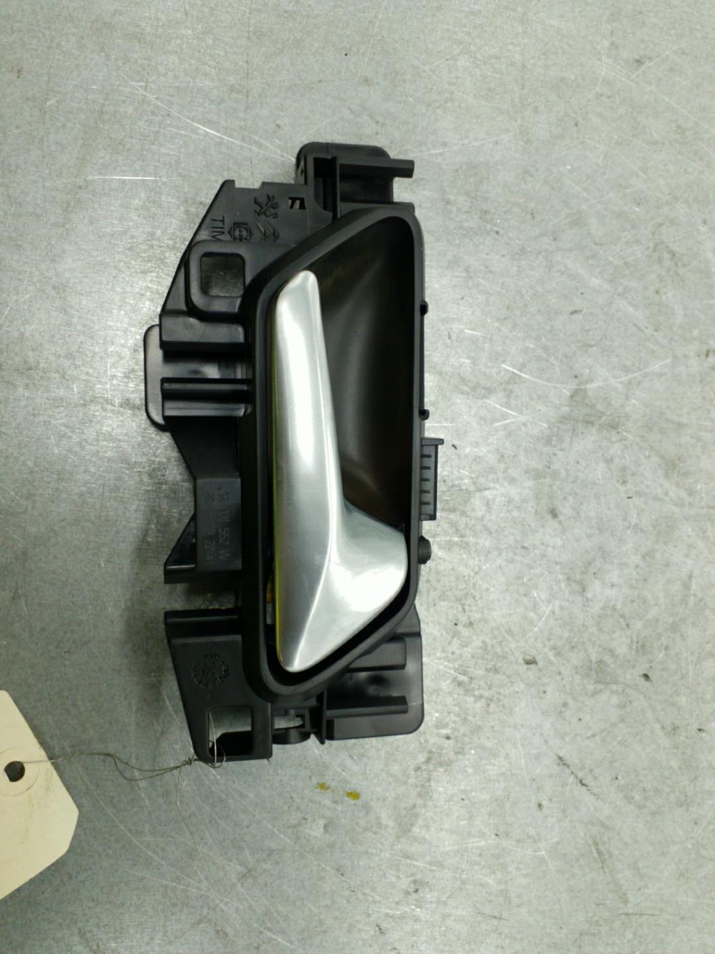 Maniglia interna anteriore destra PEUGEOT 3008 2 PHASE 1 Gasolina - 1