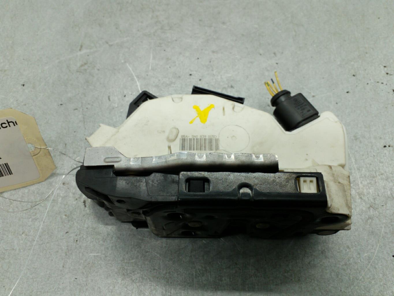 Serratura posteriore sinistra VOLKSWAGEN PASSAT 5  - 1