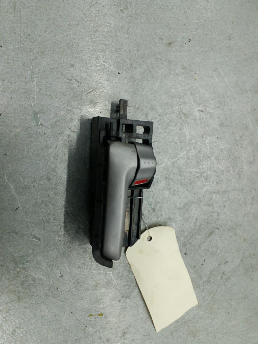 Maniglia interna posteriore sinistra SUZUKI SWIFT 3 Gasolina - 1