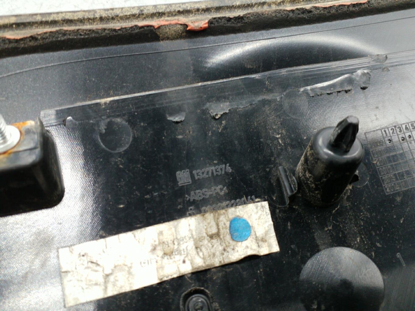 Bouton de coffre OPEL ASTRA J PHASE 1 Diesel - 1