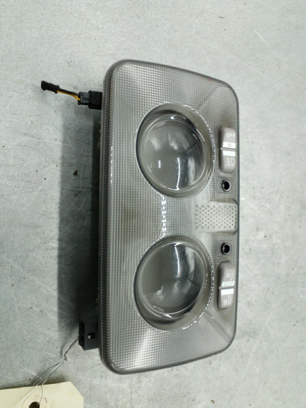 Luce di cortesia ALFA ROMEO GIULIETTA 2 PHASE 1 Diésel - 1