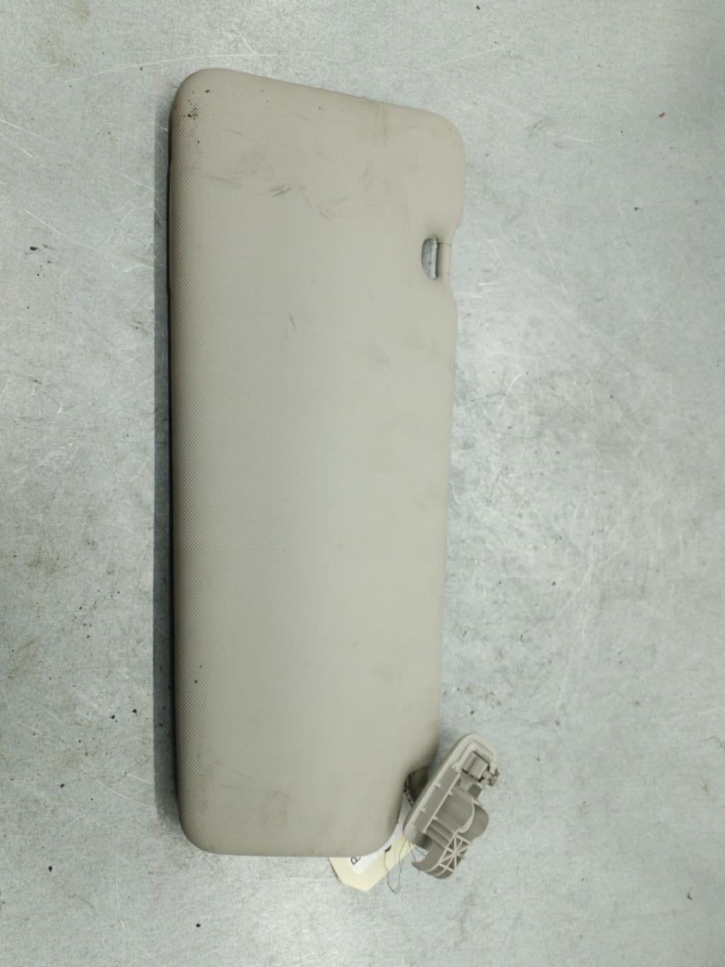 Pare soleil gauche RENAULT CLIO 4 PHASE 1 Diesel - 1