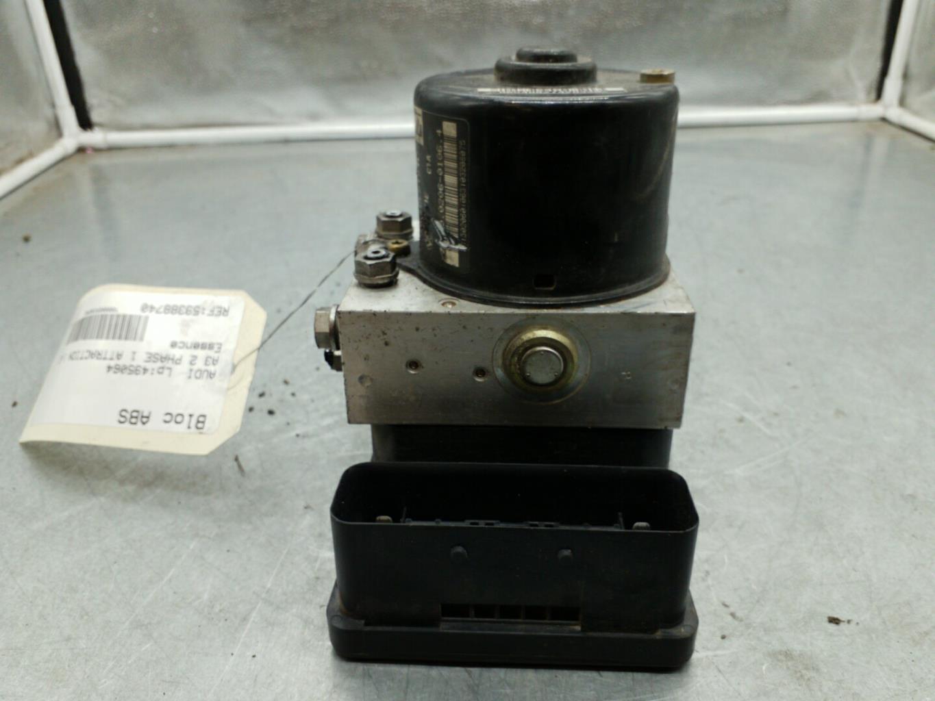 Bloc ABS (freins anti-blocage) AUDI A3 2 PHASE 1 Essence - 1