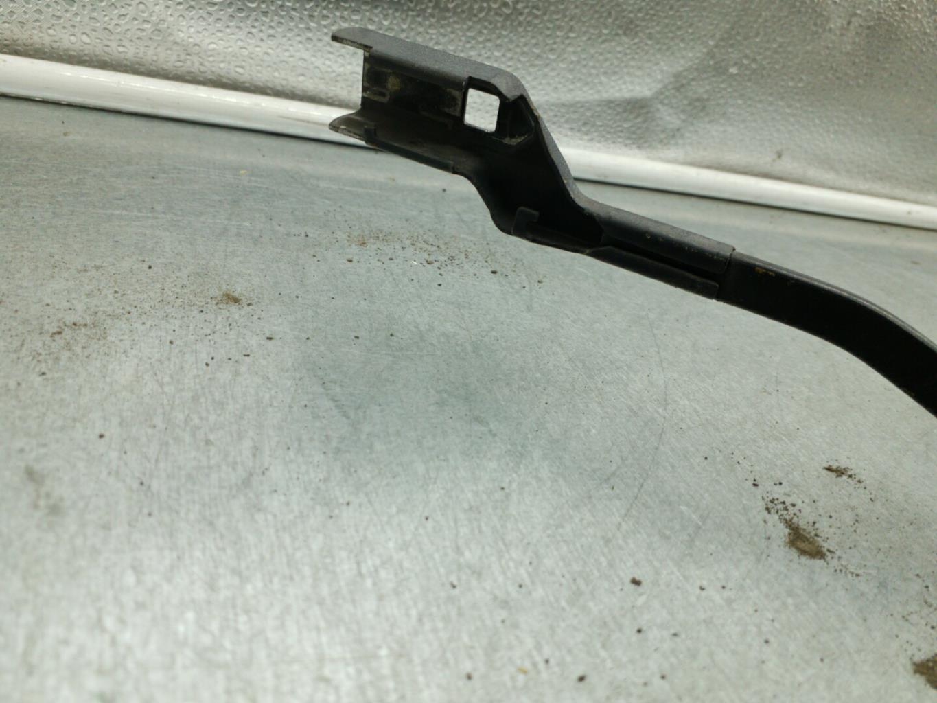 Braccio tergicristallo anteriore destro CITROEN C4 2 PHASE 1 Diésel - 1