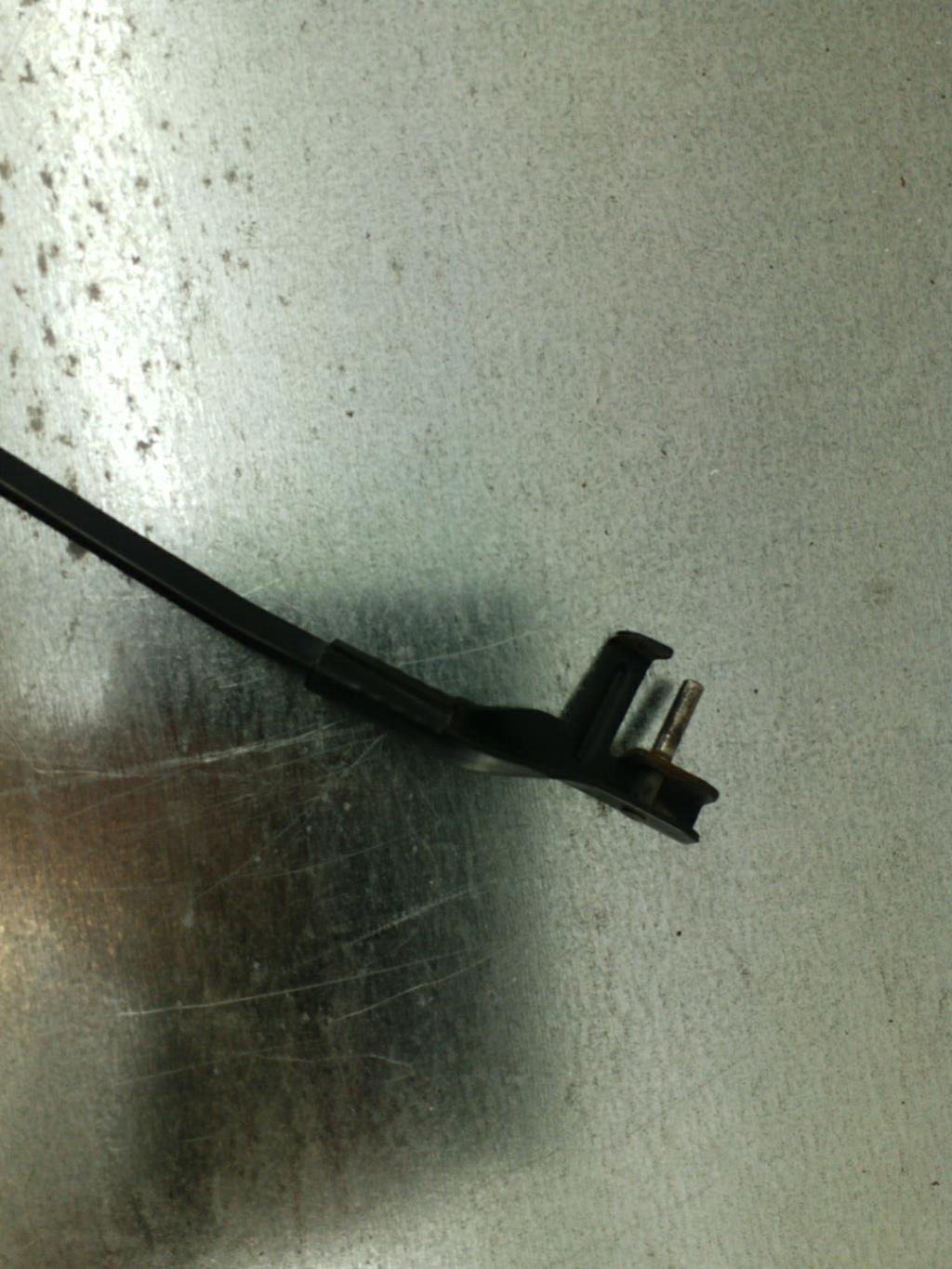 Braccio tergicristallo anteriore destro AUDI A3 2 PHASE 1 Diésel - 1