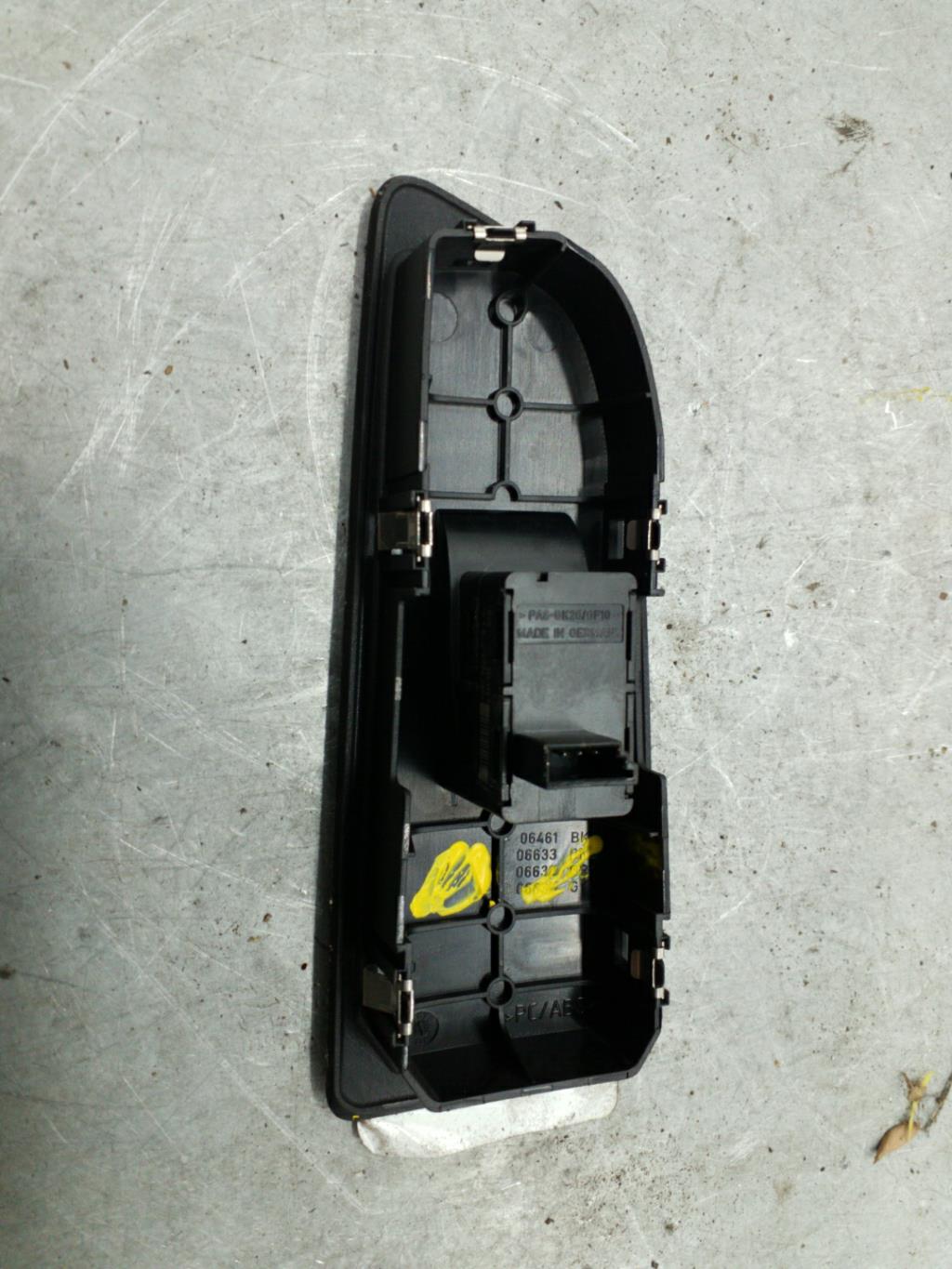 Interruttore lavacristalli anteriore destro BMW SERIE 1 E87 PHASE 1 Gasolina - 1