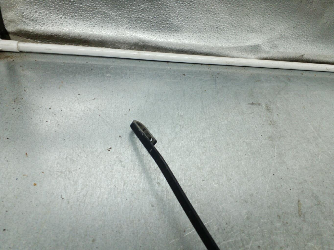 Braccio tergicristallo anteriore destro VOLKSWAGEN TRANSPORTER 5 PHASE 2 Diésel - 1