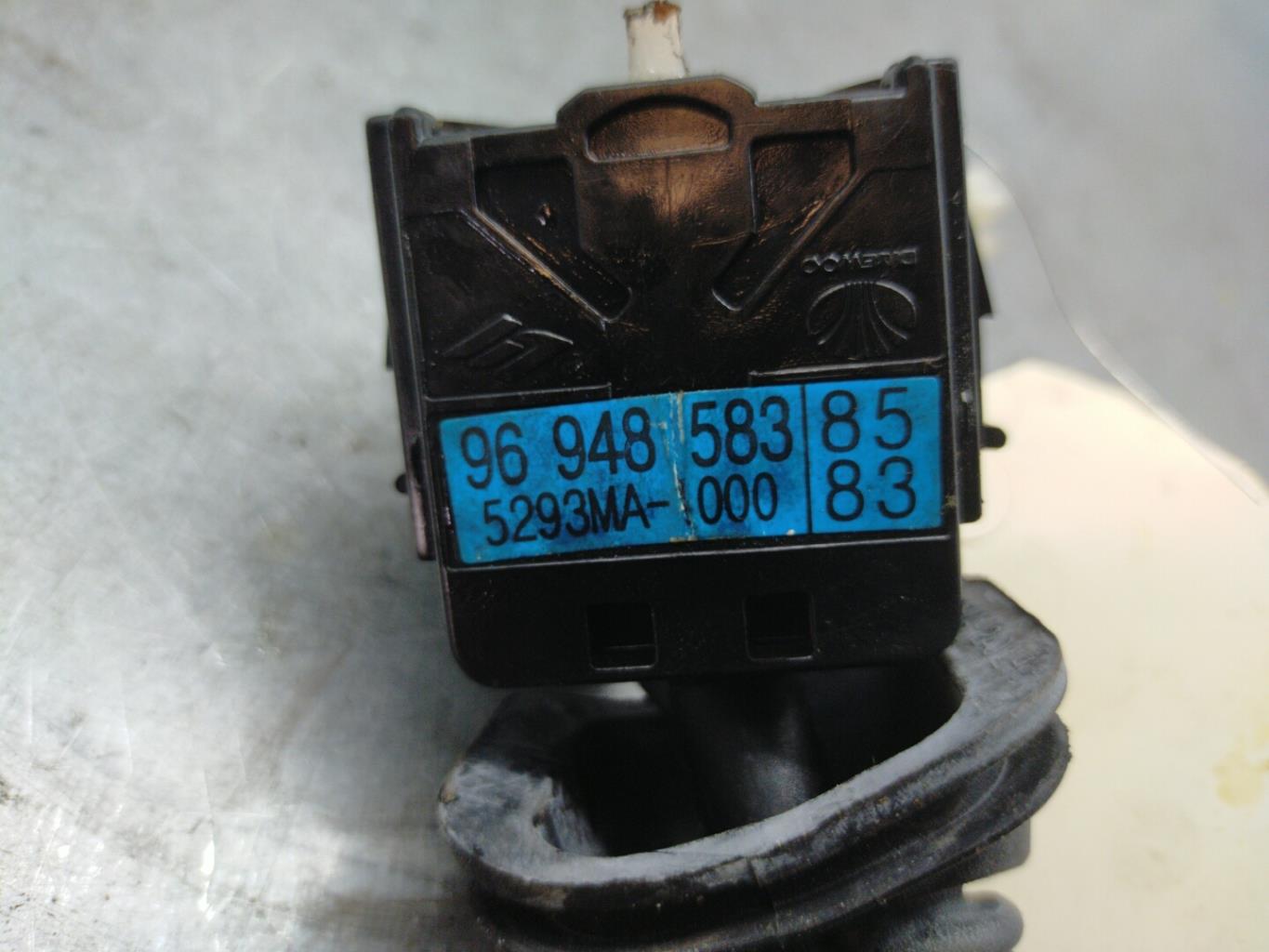 Commodo phare CHEVROLET SPARK PHASE 1 Essence - 1
