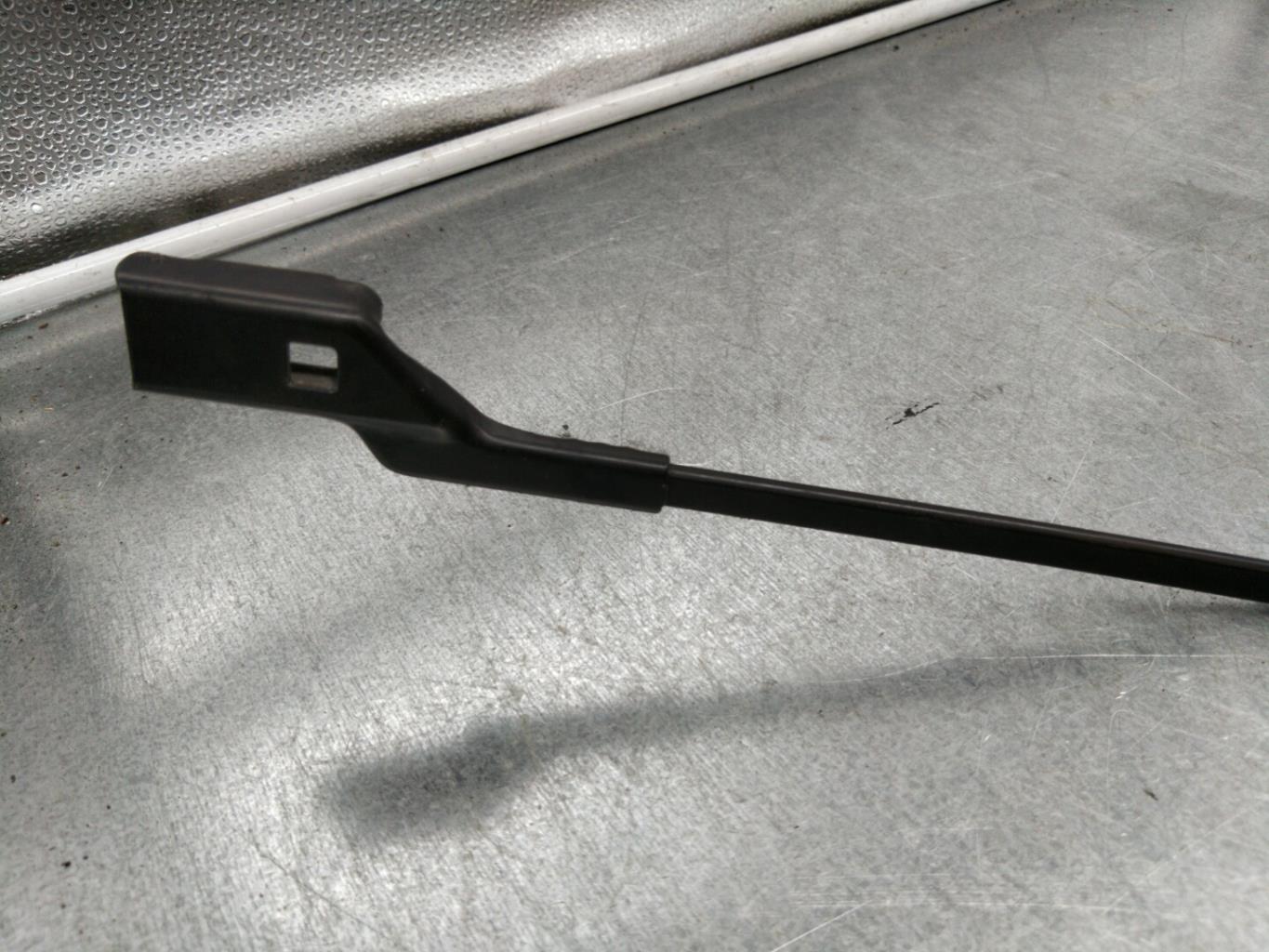 Braccio tergicristallo anteriore destro PEUGEOT 208 1 PHASE 1 Diésel - 1