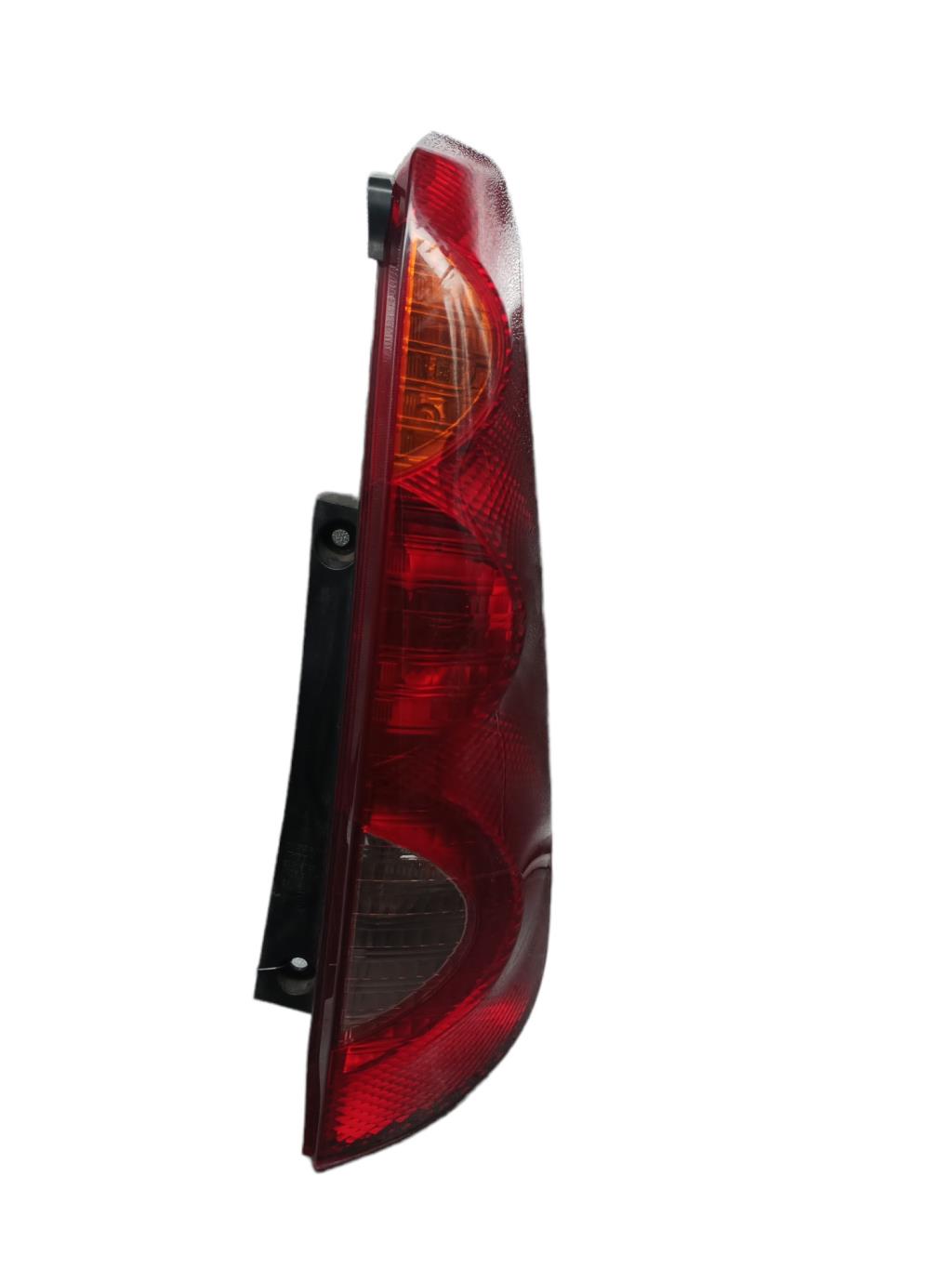 Fanale posteriore principale destro (luci) NISSAN NOTE 1 PHASE 1 Diésel - 1