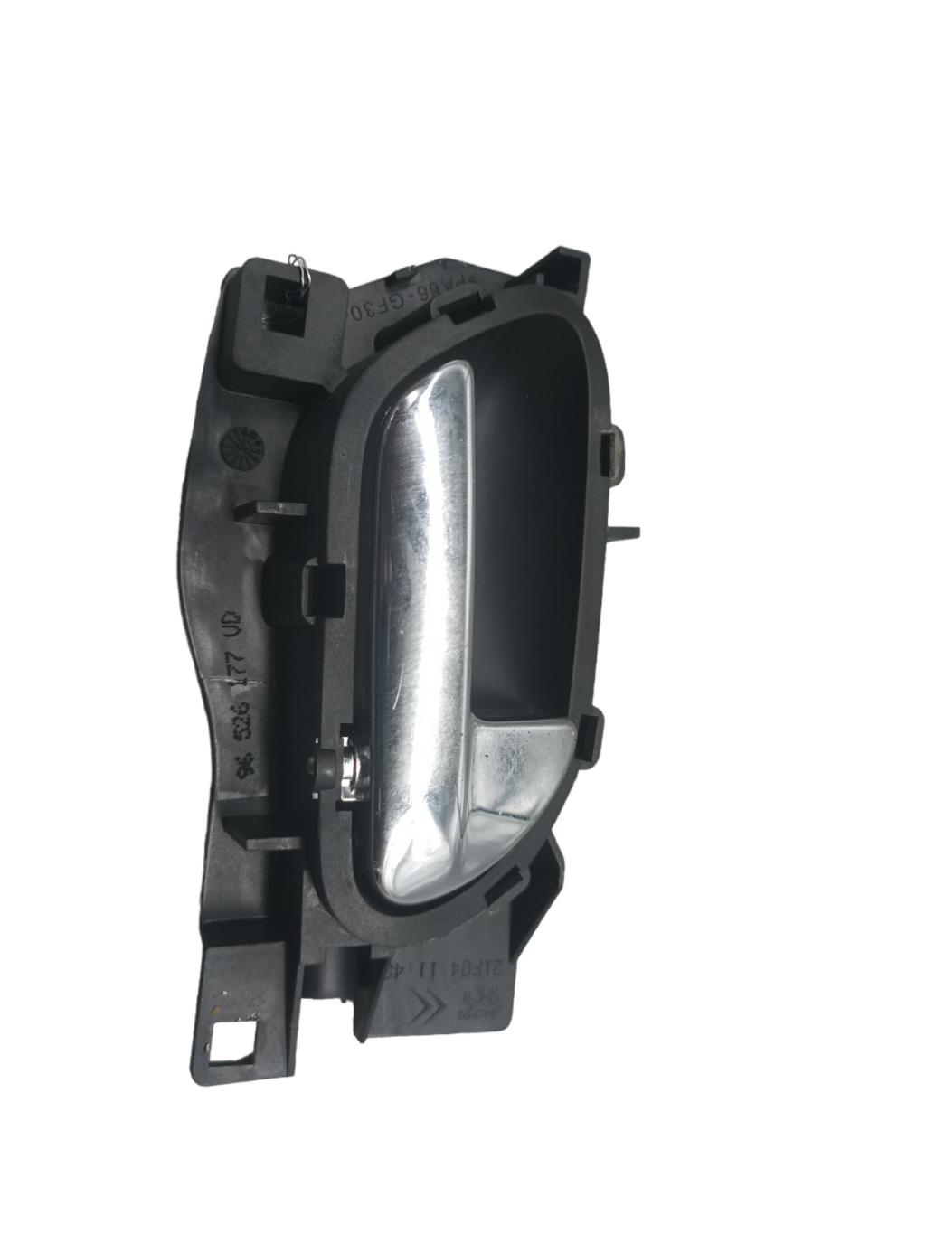 Maniglia portiera posteriore destra PEUGEOT 407 PHASE 1 Diésel - 1