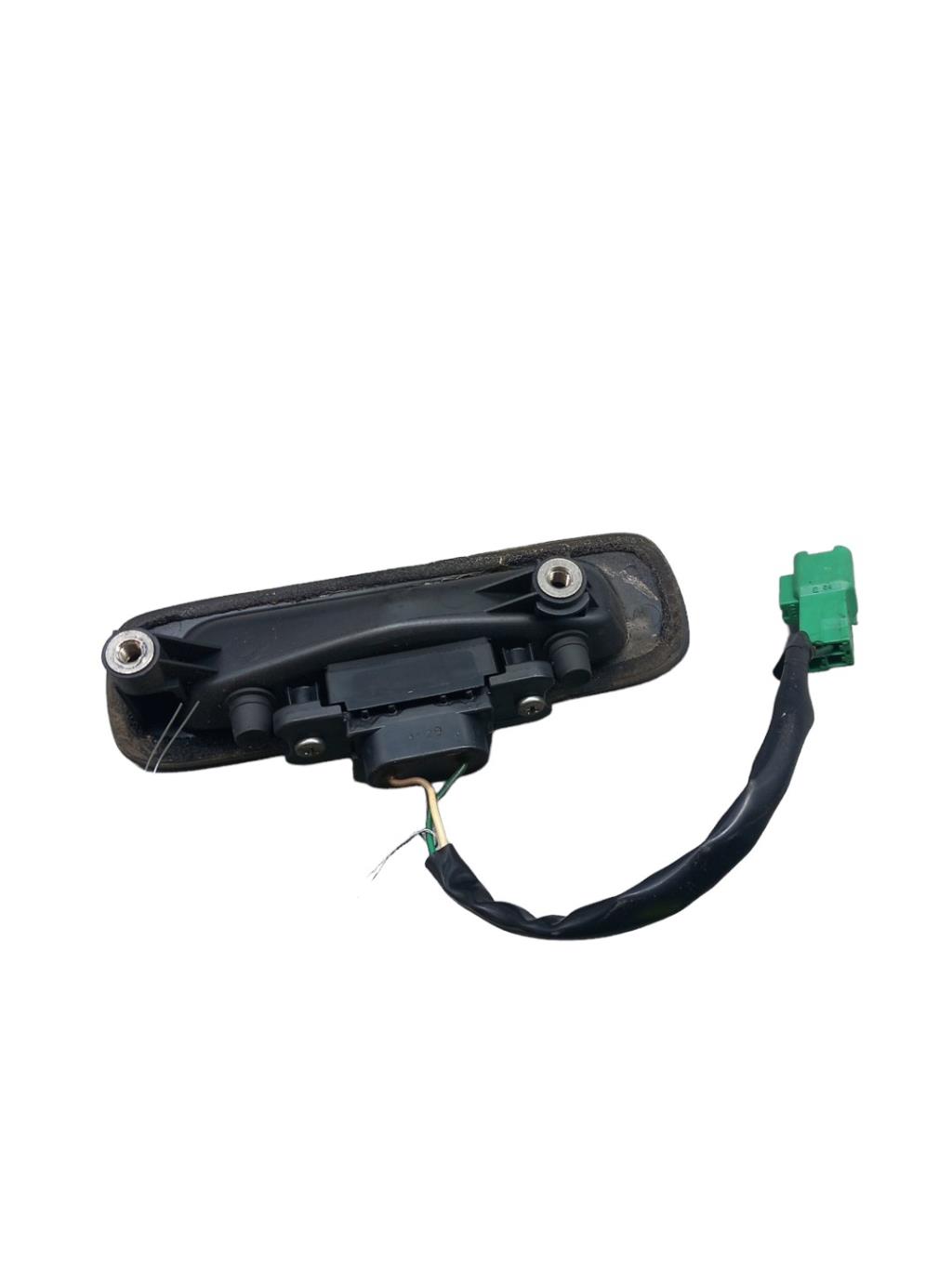 Bouton de coffre SUZUKI SWIFT 3 Diesel - 1
