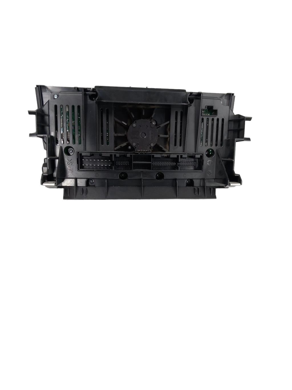 Commande chauffage AUDI A3 2 PHASE 2 Diesel - 1