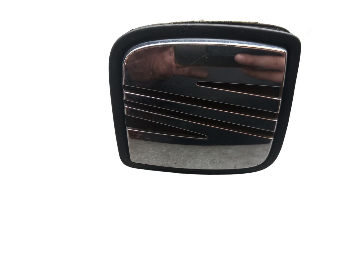 Botón del maletero SEAT LEON 1 Diésel - 1