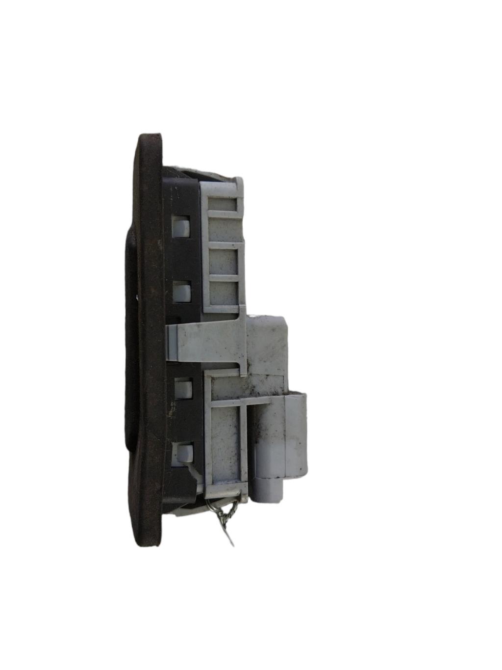 Bouton de coffre RENAULT ESPACE 5 Diesel - 1