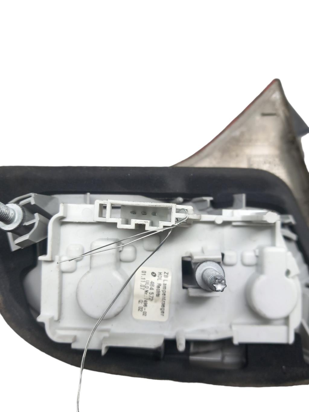 Feu arriere secondaire droit (feux) AUDI A4 2 AVANT PHASE 2 BREAK Diesel - 1