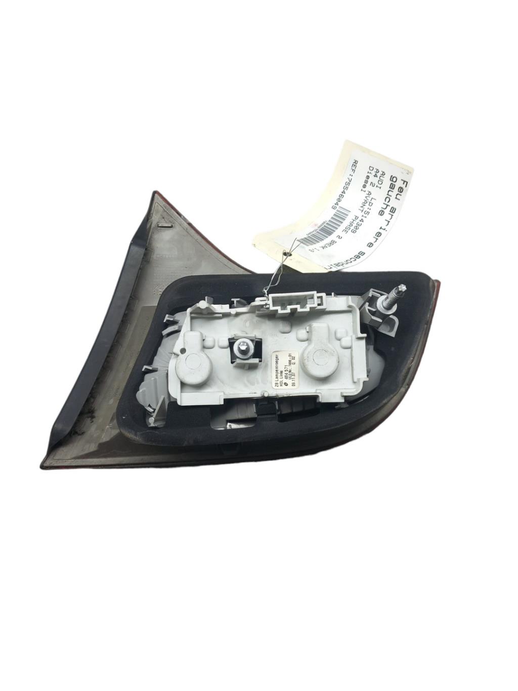 Feu arriere secondaire gauche (feux) AUDI A4 2 AVANT PHASE 2 BREAK Diesel - 1