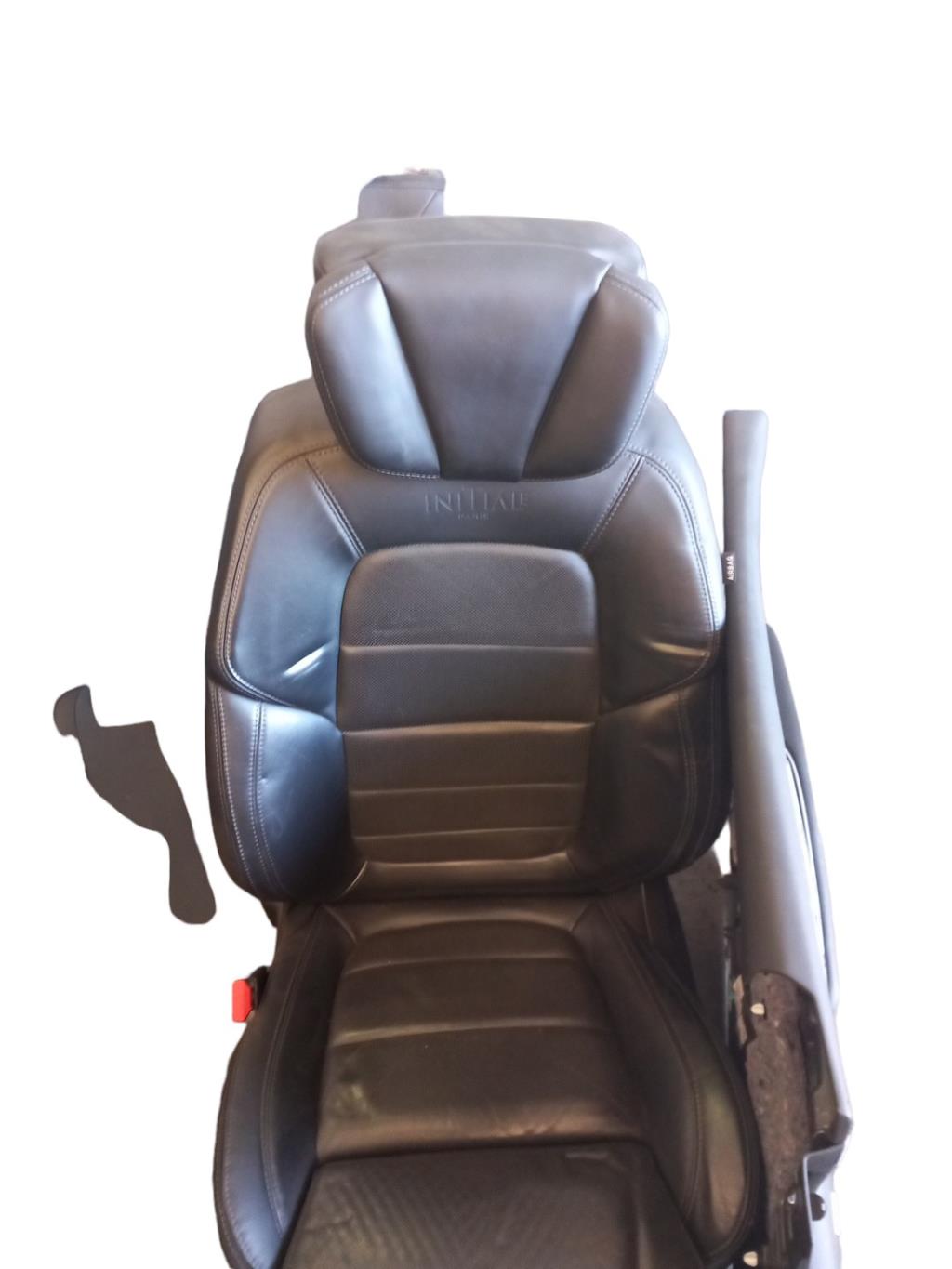 Interieur complet RENAULT TALISMAN BREAK Essence/Hybride - 1