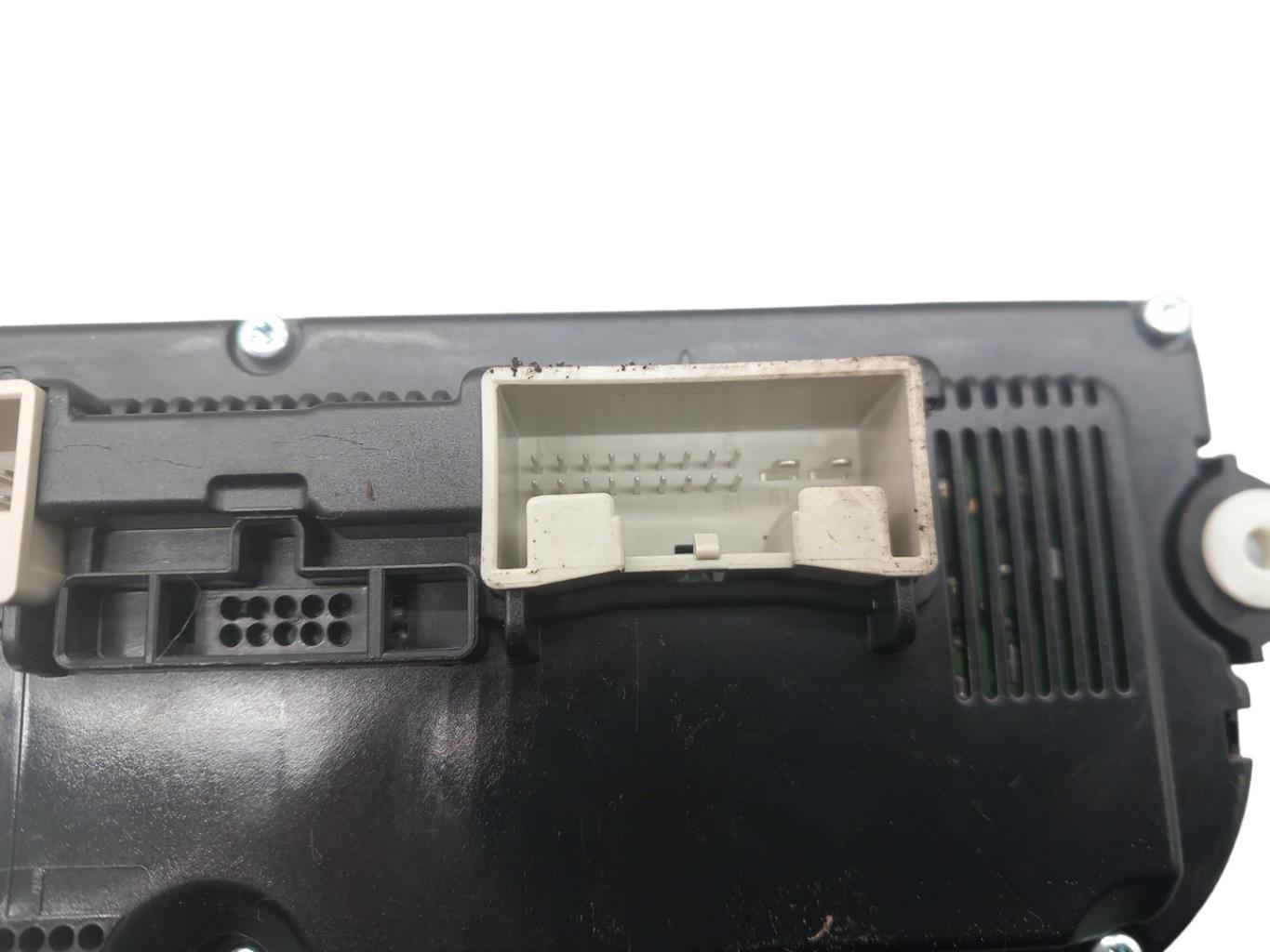 Commande chauffage VOLKSWAGEN GOLF 6 BREAK Diesel - 1