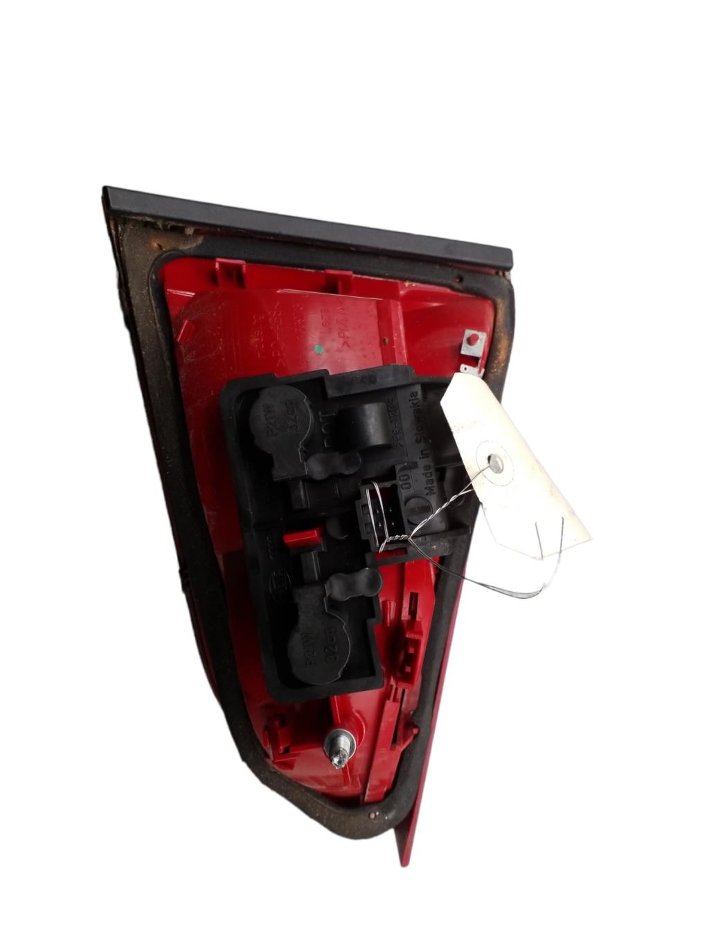Feu arriere secondaire gauche (feux) AUDI A4 3 PHASE 1 Diesel - 1
