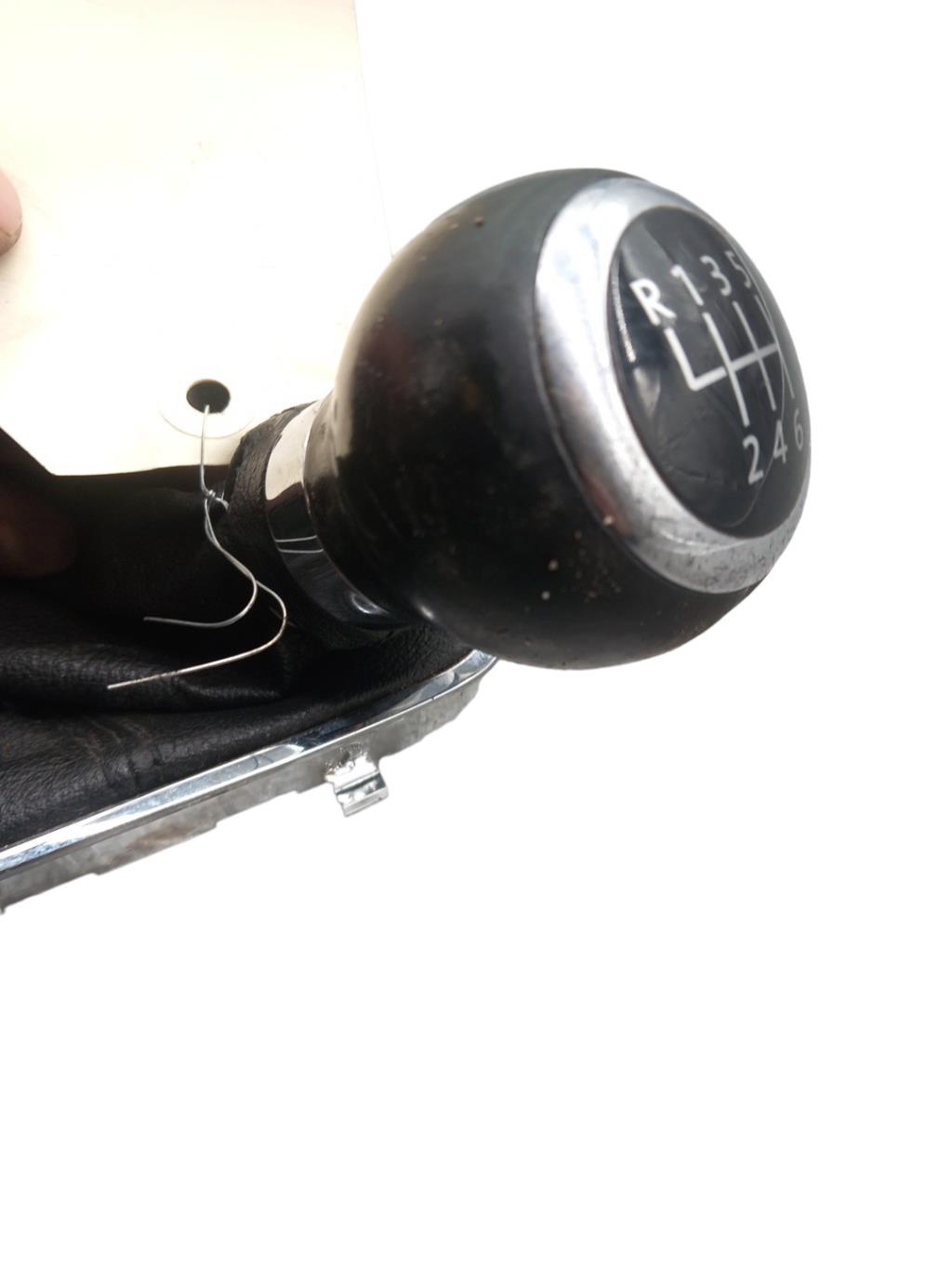 Pomello del cambio VOLKSWAGEN PASSAT 5 Diésel - 1