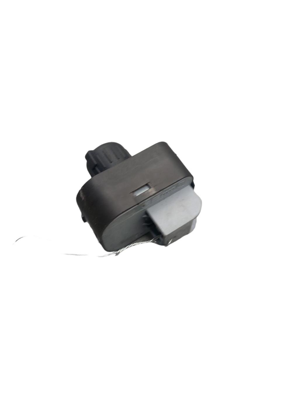 Commande retroviseurs AUDI A3 2 SPORTBACK PHASE 1 Diesel - 1