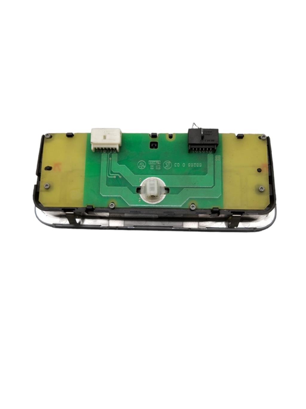 Eclairage de plafonnier BMW SERIE 1 E87 PHASE 2 Diesel - 1