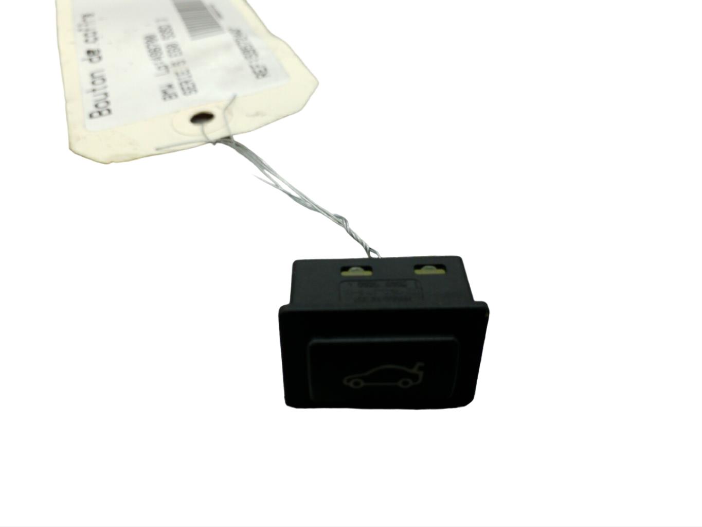 Bouton de coffre BMW SERIE 5 E60 PHASE 1 Diesel - 1