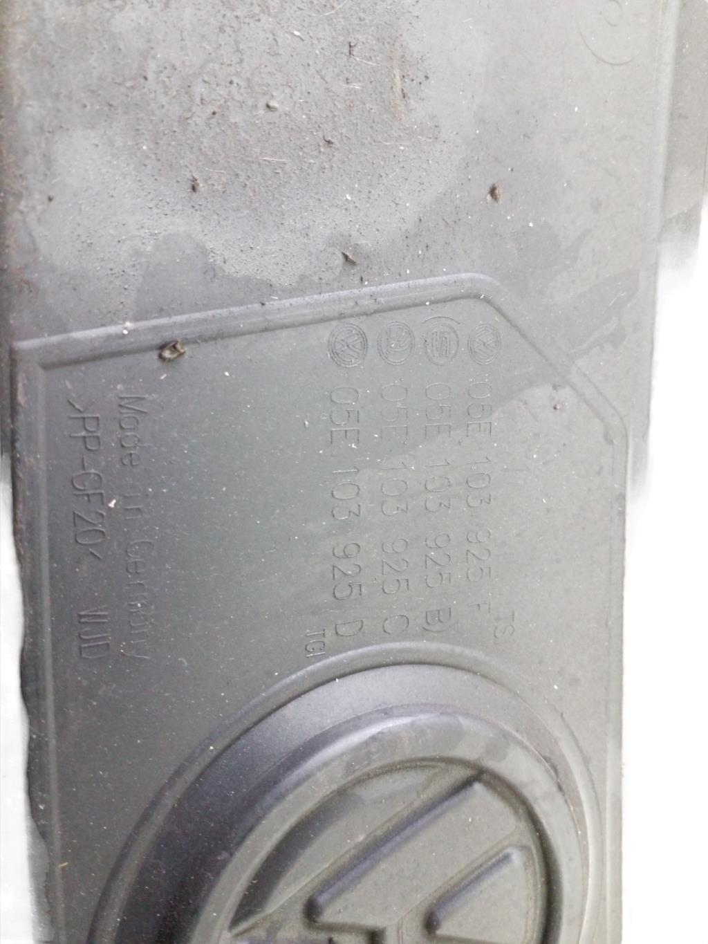 Cache moteur  VOLKSWAGEN GOLF 7 PHASE 2 Essence - 1