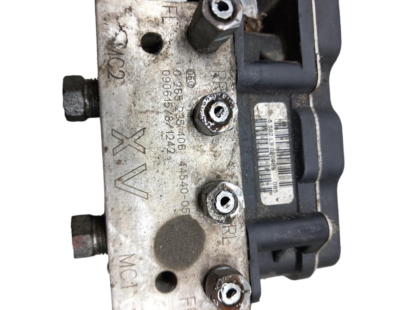 Blocco ABS (antibloccaggio freni) TOYOTA AVENSIS 3 PHASE 1 Diésel - 1