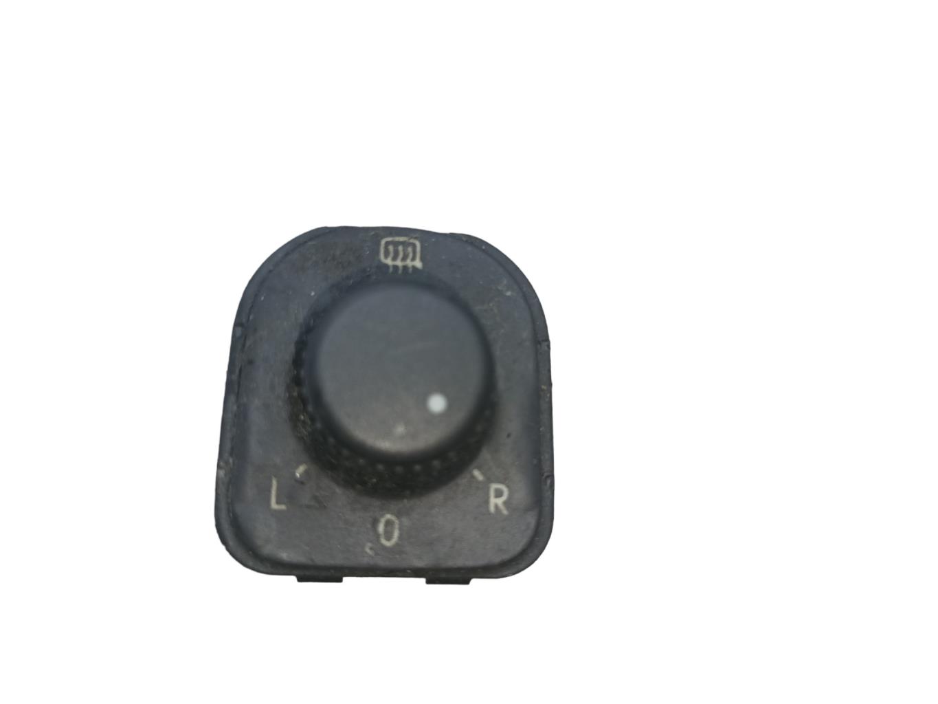 Commande retroviseurs VOLKSWAGEN GOLF PLUS PHASE 1 Diesel - 1