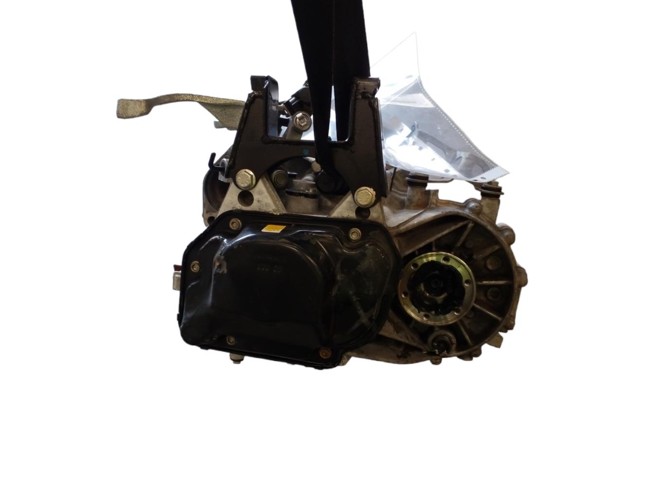 Boite de vitesses VOLKSWAGEN FOX Essence - 1