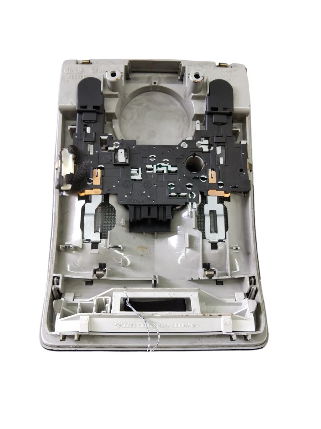 Eclairage de plafonnier AUDI A3 2 PHASE 2 Diesel - 1