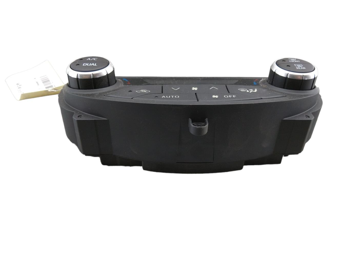 Commande chauffage TOYOTA YARIS 3 PHASE 3 Essence - 1