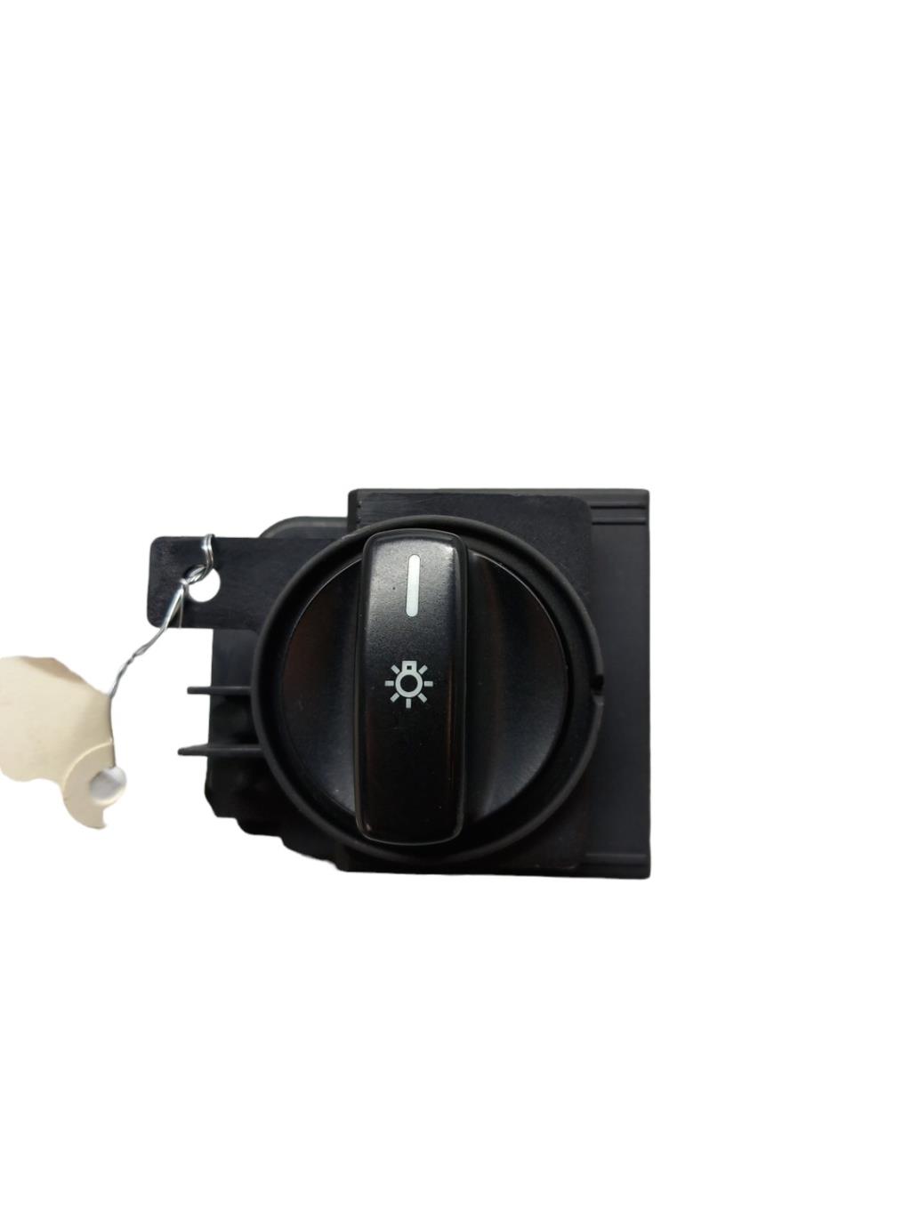 Commande de phare MERCEDES CLASSE A 169 PHASE 1 Essence - 1