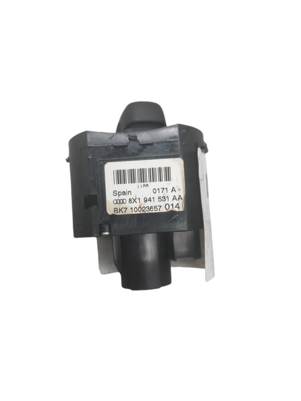 Commande de phare AUDI A1 1 PHASE 1 Diesel - 1