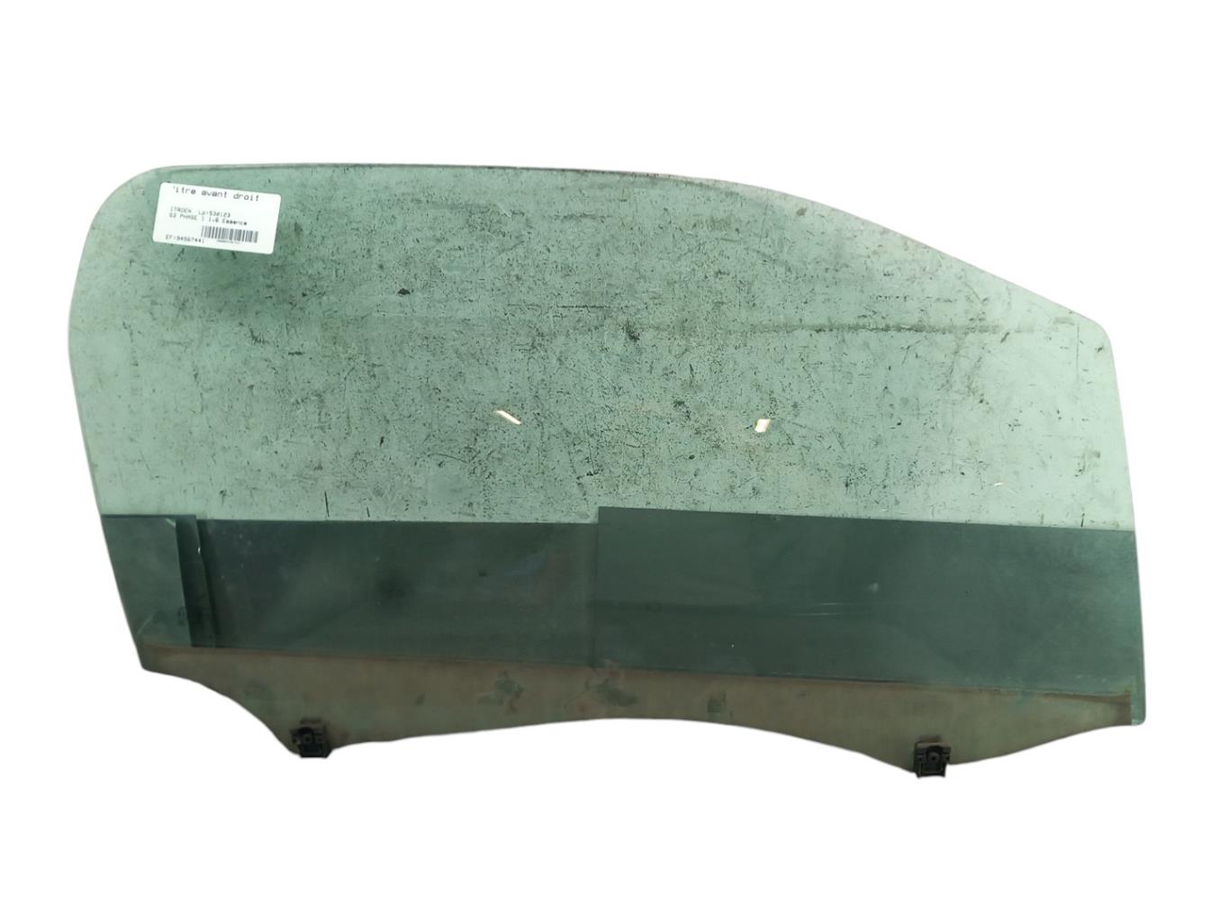 Vitre avant droit CITROEN DS3 PHASE 1 Essence - 1