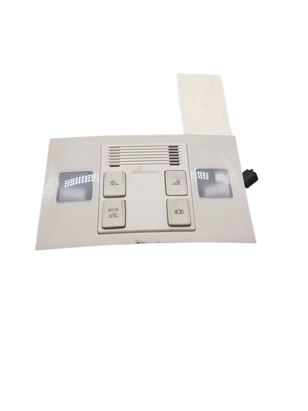 Eclairage de plafonnier VOLKSWAGEN PASSAT 7 PHASE 1 BREAK Essence - 1