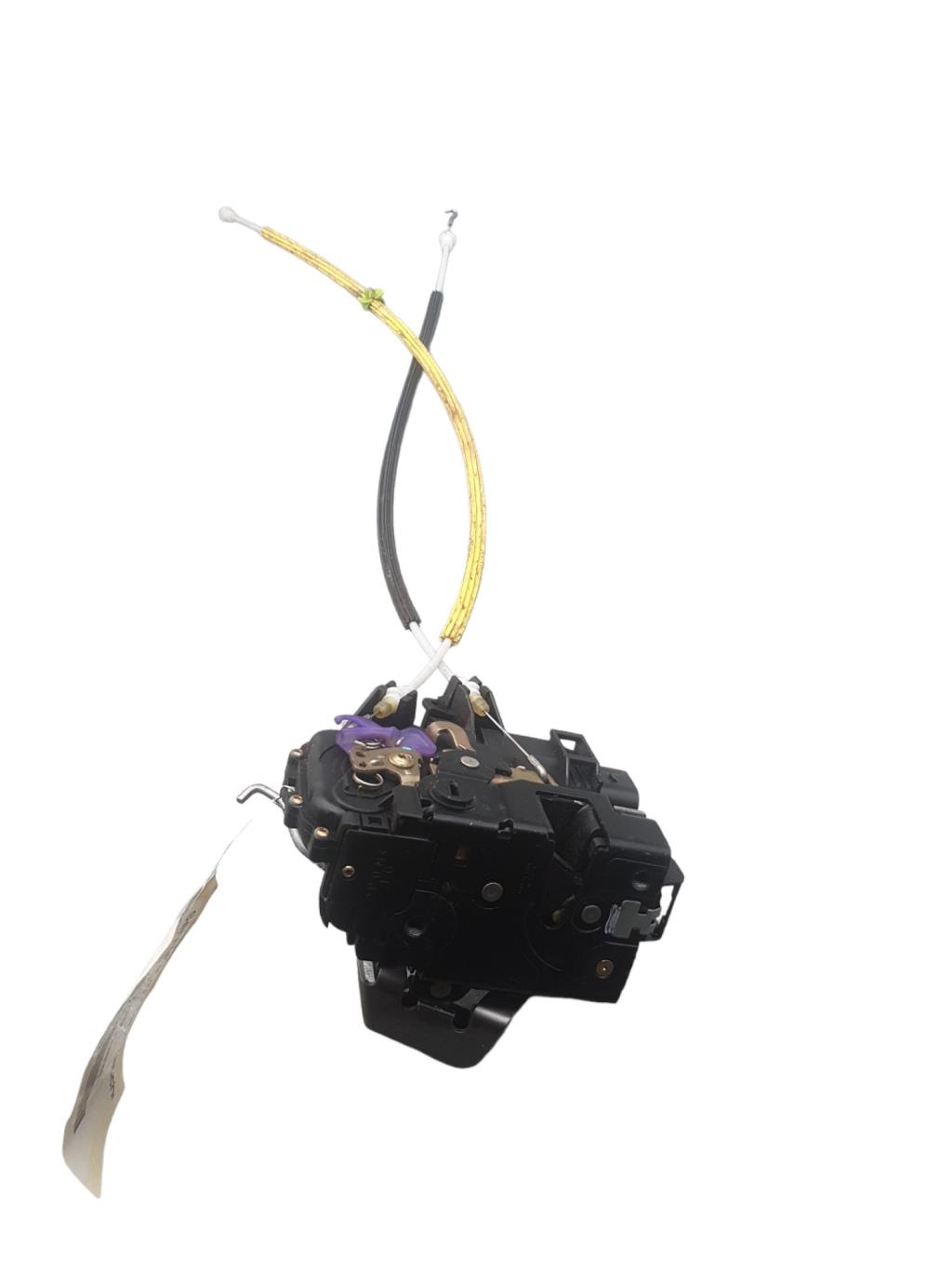 Serrure arriere gauche AUDI A6 2 PHASE 2 Essence - 1