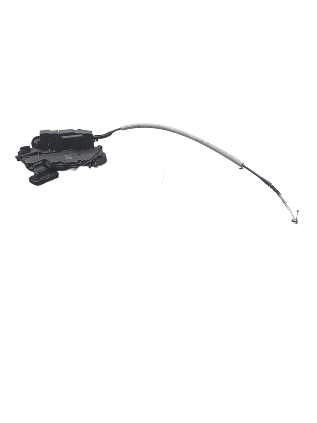 Serrure avant gauche VOLKSWAGEN PASSAT 7 PHASE 1 BREAK Essence - 1