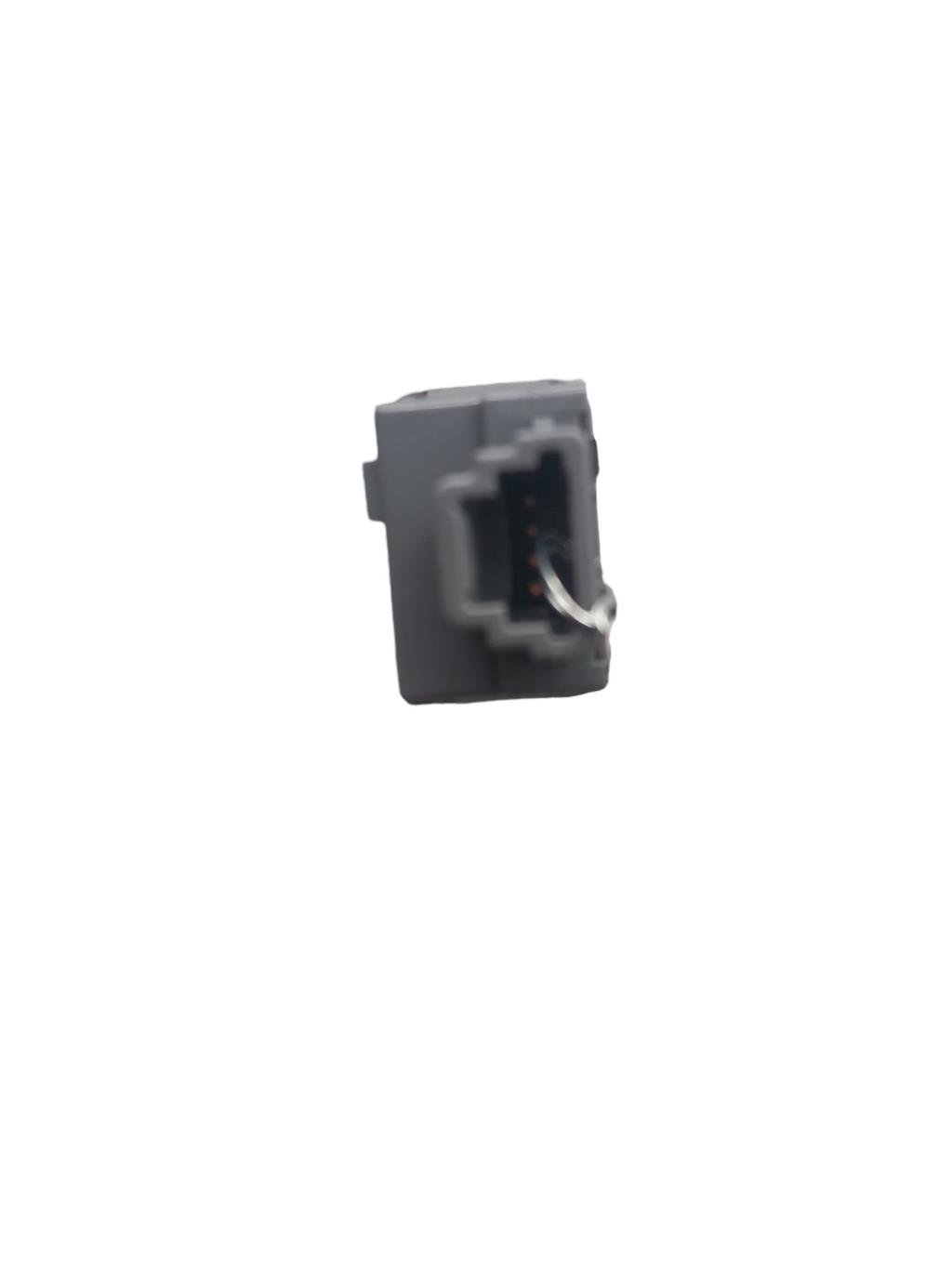 Bouton de warning TOYOTA VERSO PHASE 2 Diesel - 1