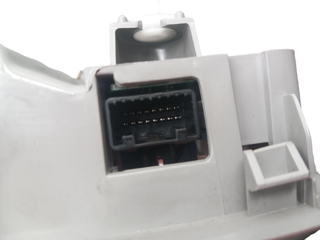 Eclairage de plafonnier TOYOTA VERSO PHASE 2 Diesel - 1