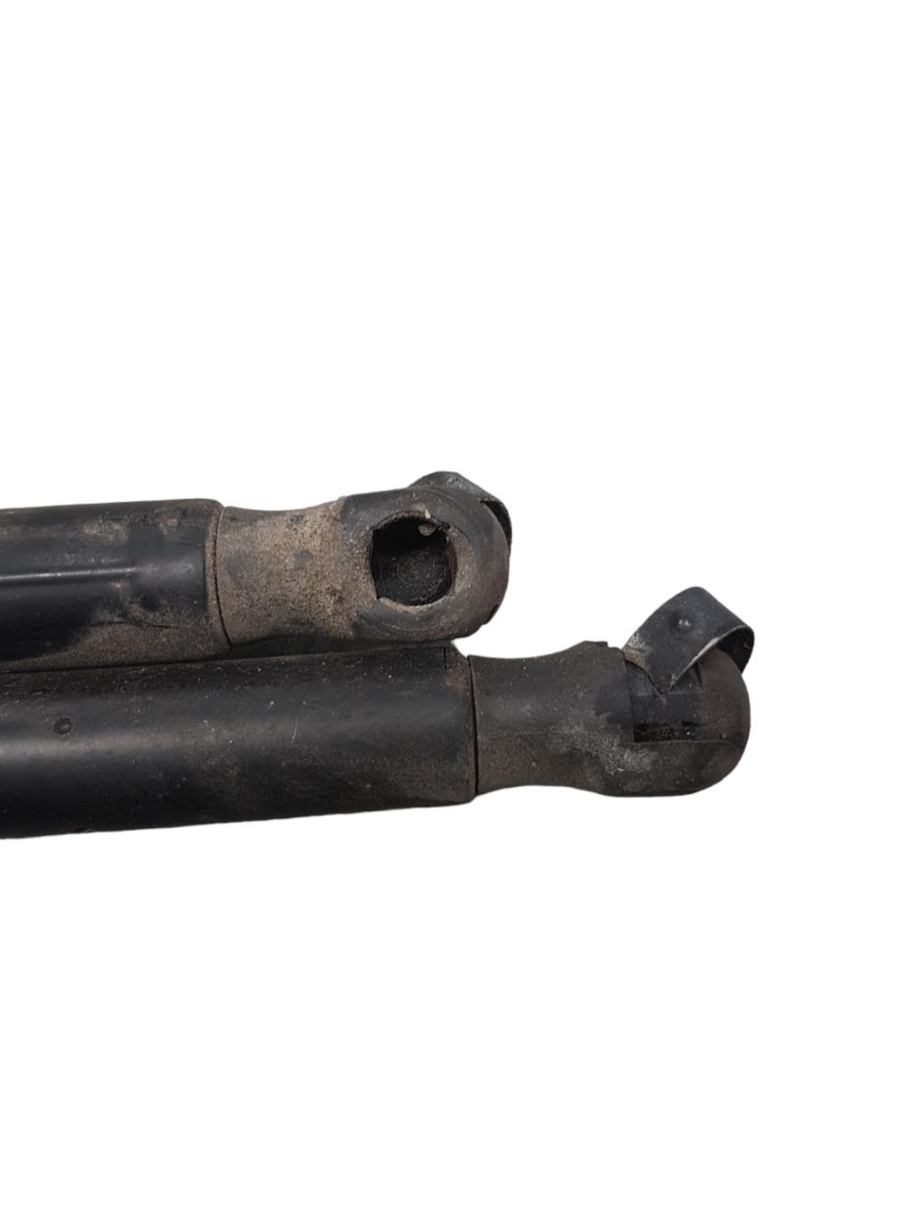 Verin de coffre RENAULT SCENIC 2 PHASE 2 Diesel - 1