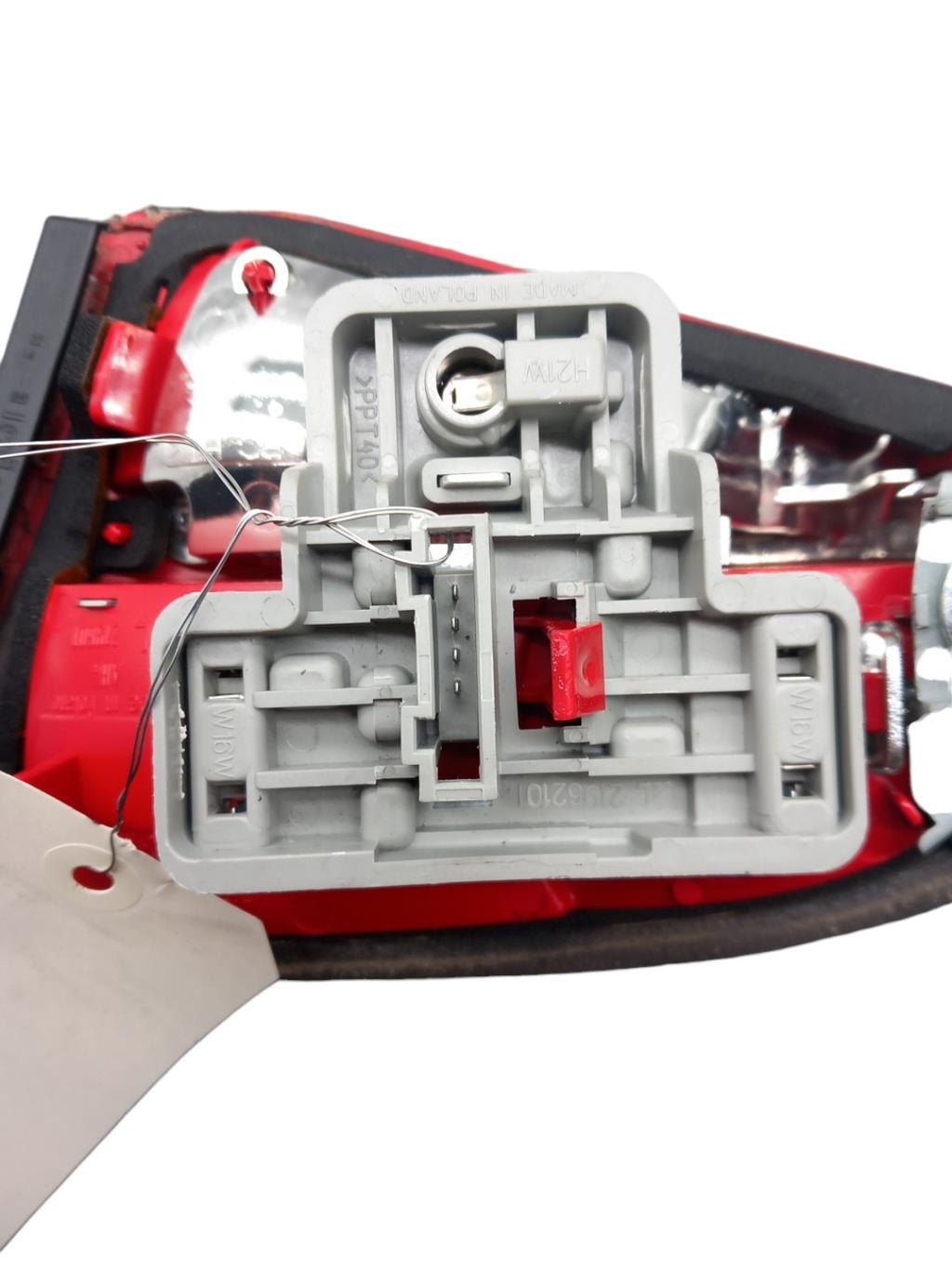 Feu arriere secondaire gauche (feux) AUDI A4 3 AVANT PHASE 1 BREAK Diesel - 1