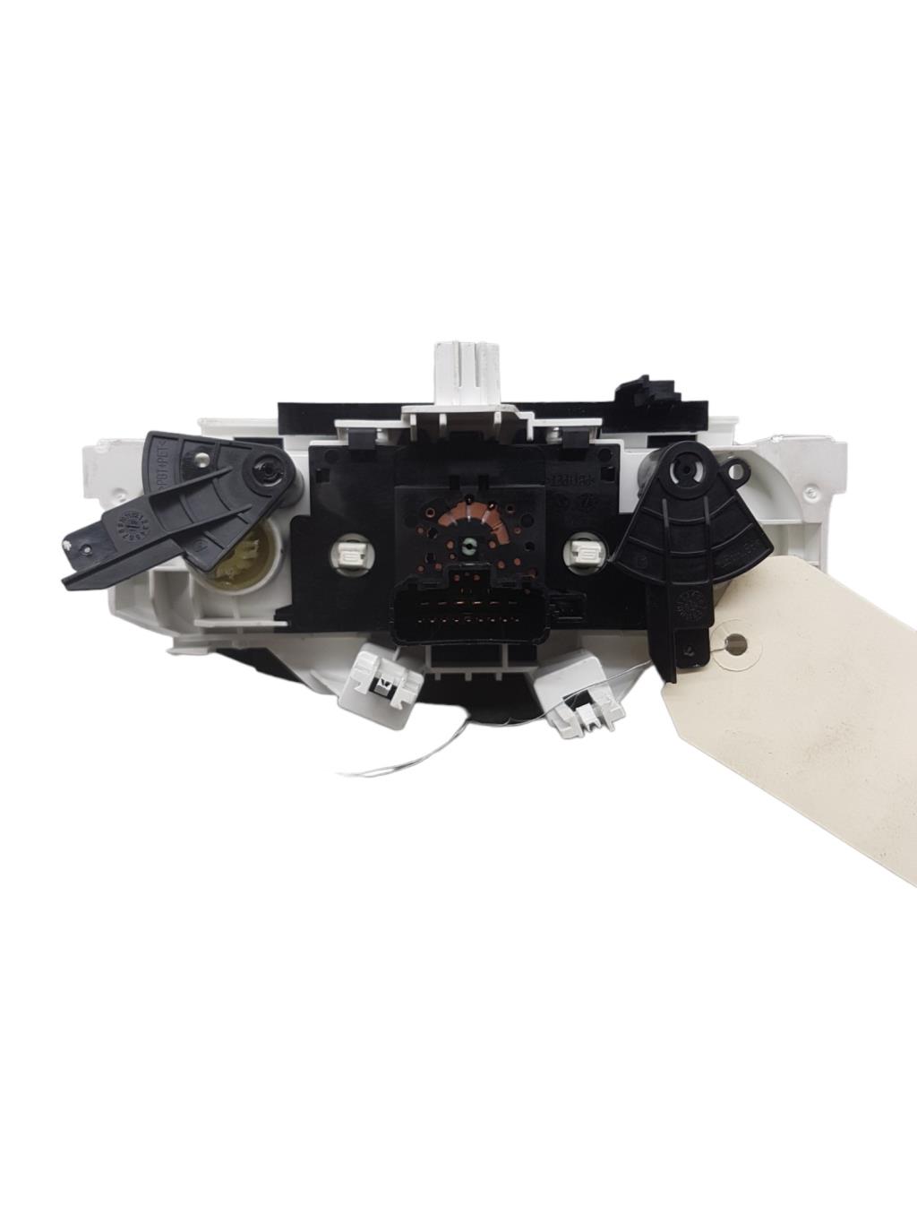Commande chauffage RENAULT TWINGO 3 PHASE 1 Essence - 1