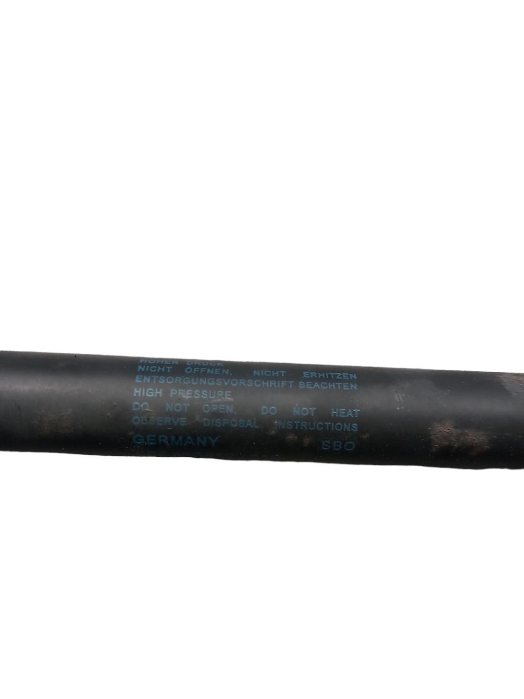 Verin de coffre AUDI A4 2 PHASE 2 Diesel - 1