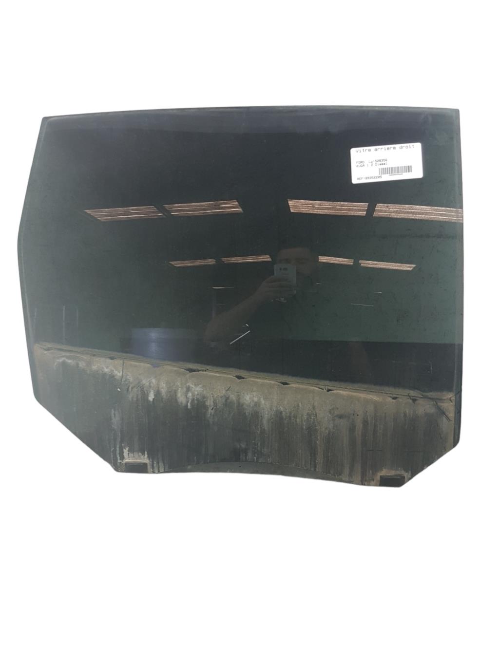 Vitre arriere droit FORD KUGA 1 Diesel - 1